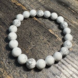 Elegant Genuine Howlite Beaded Bracelet
